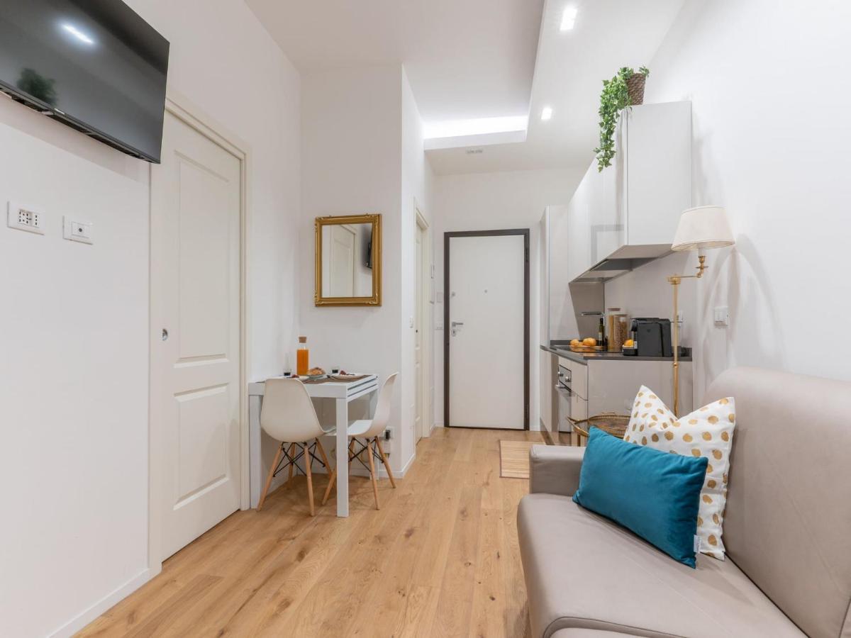 The Rent - Gorgeous One-bedroom In Ticinese Apartment Mailand